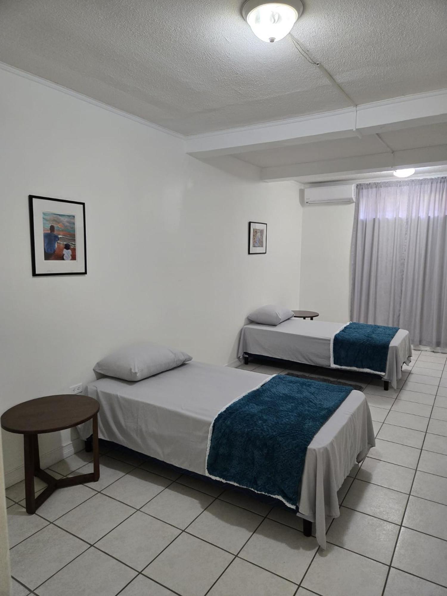 Maraval Townhouse - Haleland Park Sleeps 5 La Finette Exterior foto